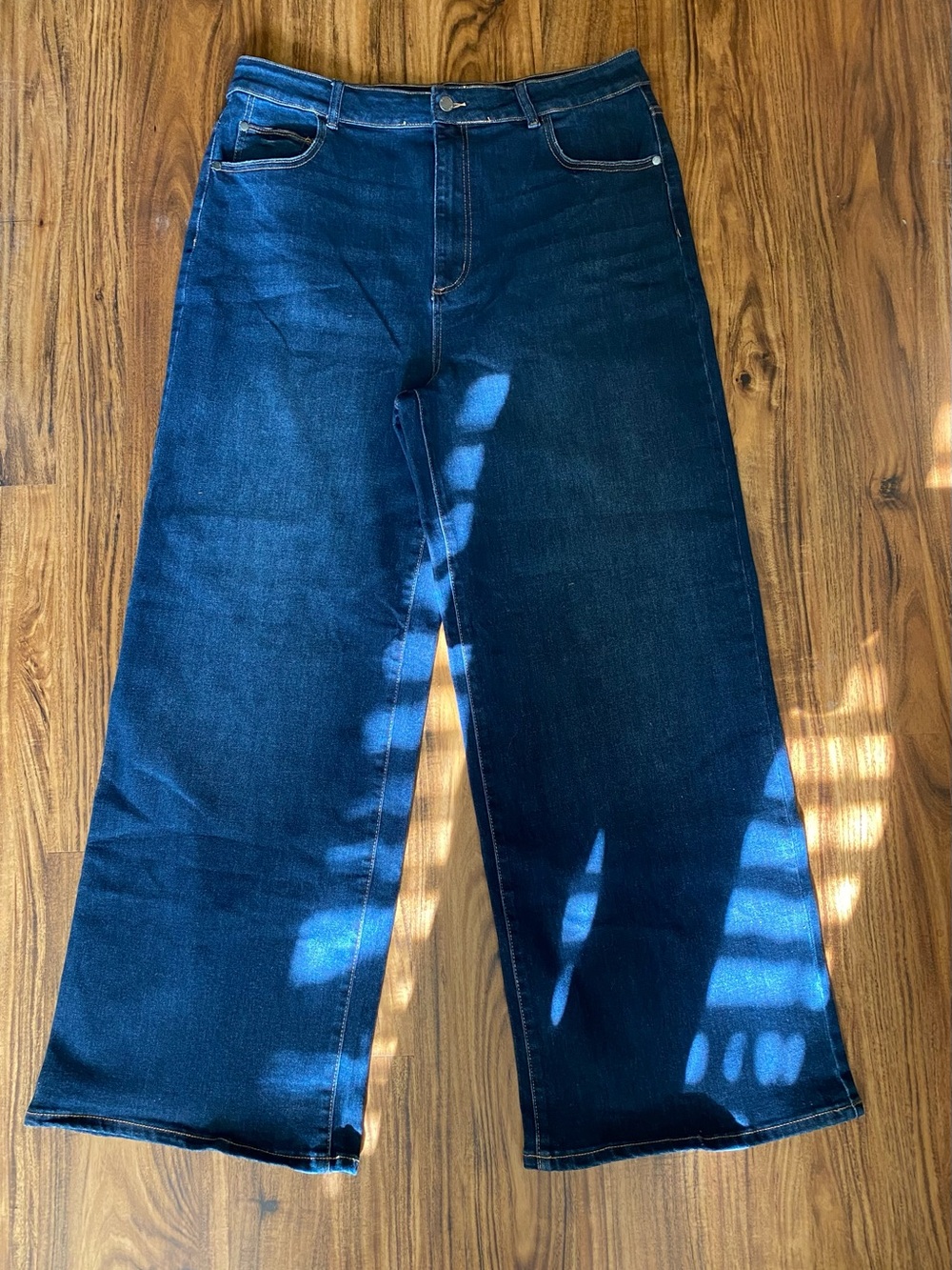 Well Worn Wide Leg High Rise Women’s Jeans